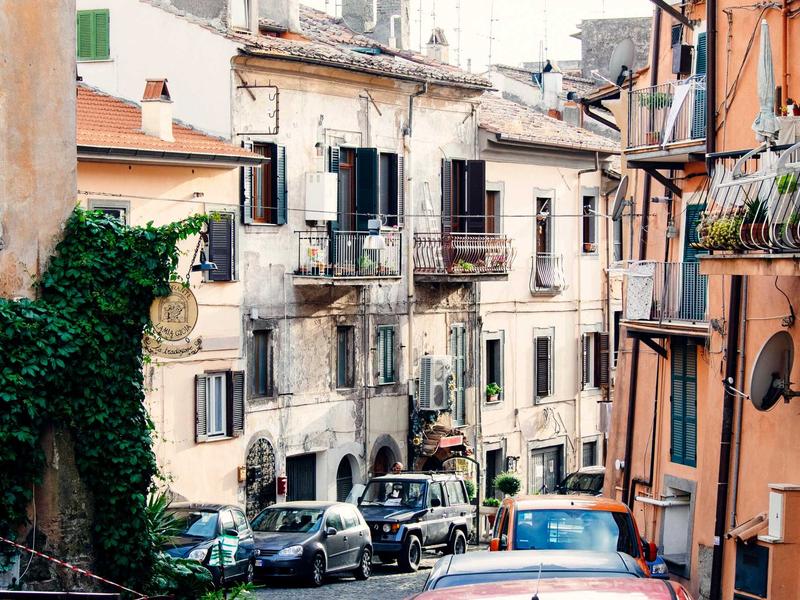 竞品哨兵<br>对手动态与市场情报